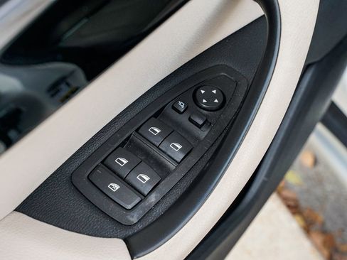 Used 2022 BMW X1 xDrive28i w/ Convenience Package image 10