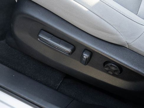 Used 2020 Honda CR-V EX image 17