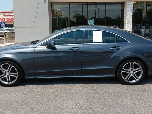 Used 2016 Mercedes-Benz CLS 400 w/ Premium 1 Package image 12