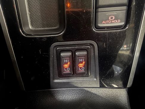 Used 2020 Mitsubishi Outlander SE image 21