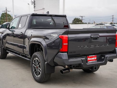 New 2025 Toyota Tacoma TRD Sport image 9