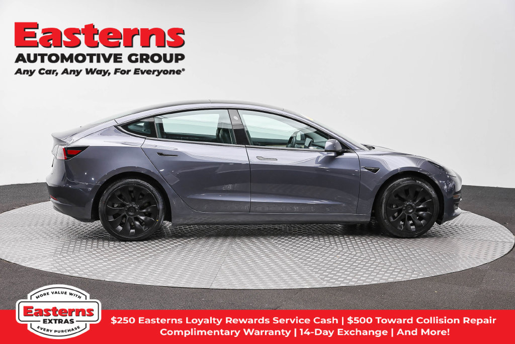 Used 2023 Tesla Model 3 Standard Range RWD image 5