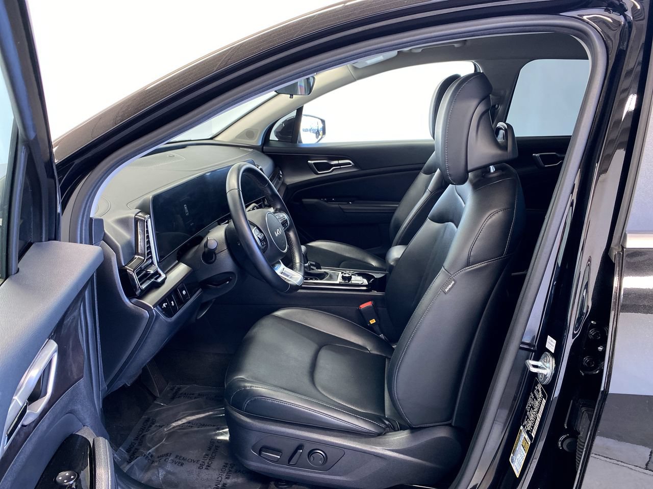 Certified 2023 Kia Sportage EX FWD image 16