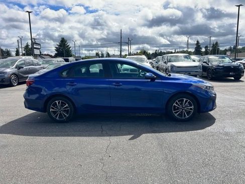 Certified 2024 Kia Forte LXS w/ LXS Technology Package FWD image 8
