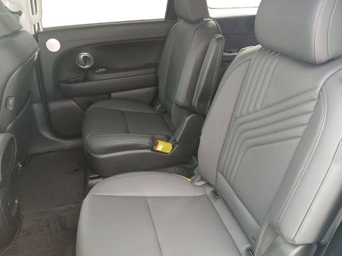 New 2026 Hyundai Palisade SEL Premium FWD image 13