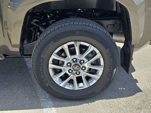 New 2026 Toyota Tacoma Limited AWD/4WD image 33
