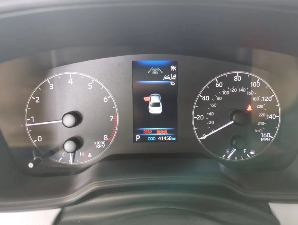 Used 2024 Toyota Corolla SE FWD image 18