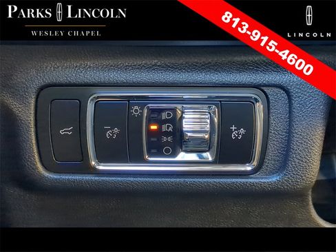 Certified 2023 Lincoln Corsair Reserve image 24