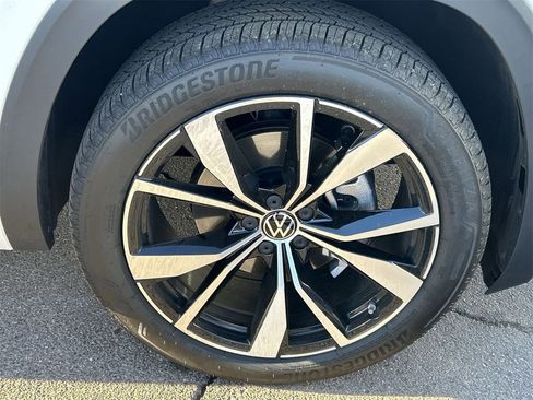 New 2026 Volkswagen Atlas SEL Premium R-Line image 6
