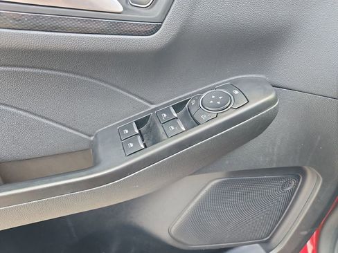 Used 2025 Ford Escape ST-Line AWD/4WD image 13
