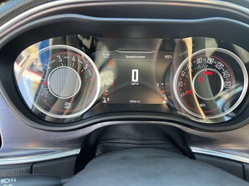 Used 2015 Dodge Challenger R/T Scat Pack RWD image 21