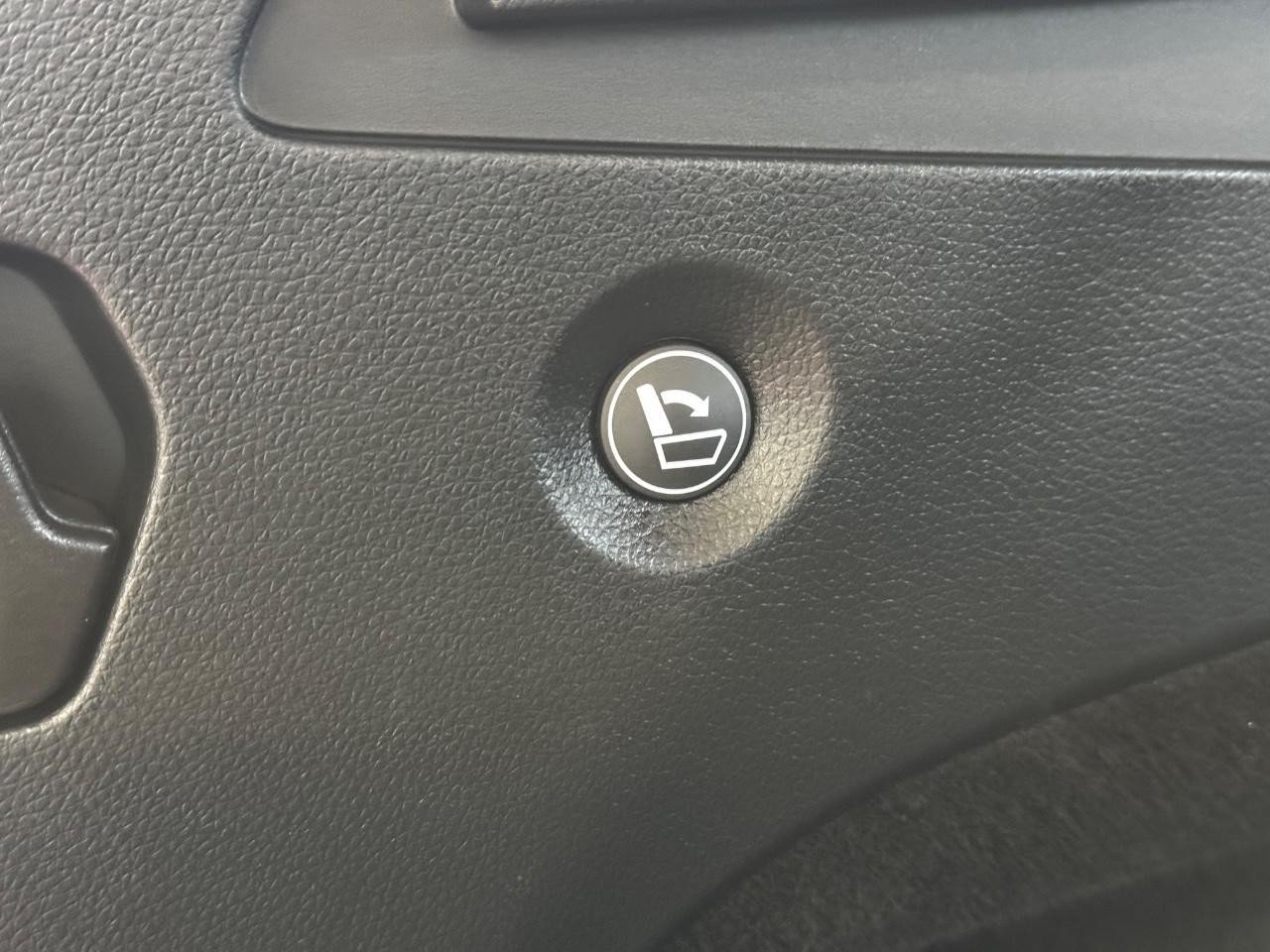 Used 2020 Honda Passport Sport image 12