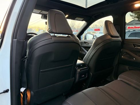 Used 2025 INFINITI QX60 Luxe w/ Black Edition AWD/4WD image 40