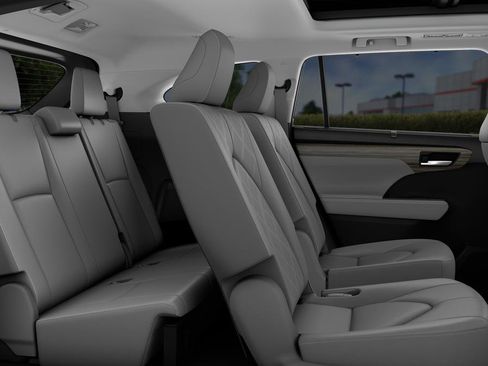 New 2026 Toyota Highlander Platinum image 57