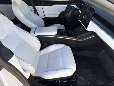 Used 2021 Tesla Model S Plaid image 19