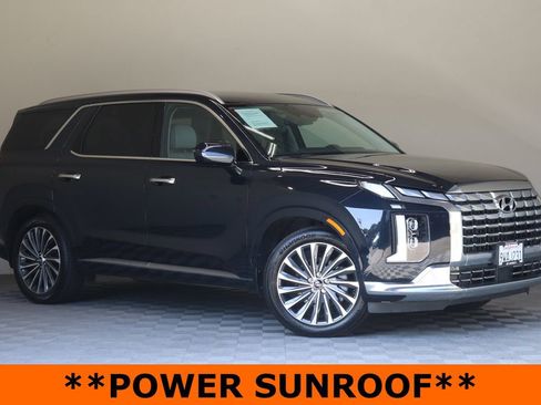 Used 2023 Hyundai Palisade Calligraphy w/ Cargo Package AWD/4WD image 3