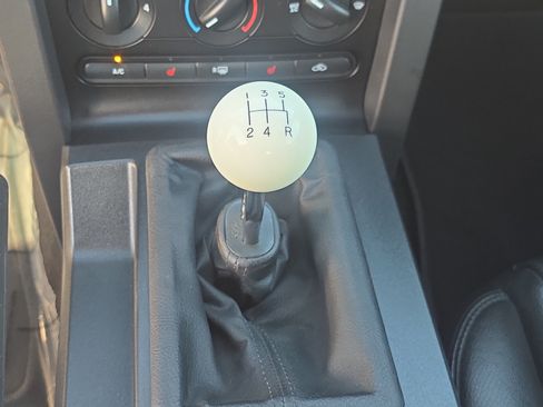 Used 2008 Ford Mustang GT Premium RWD image 25