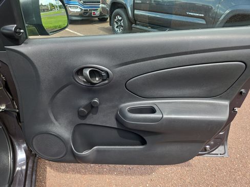 Used 2015 Nissan Versa S Plus FWD image 17