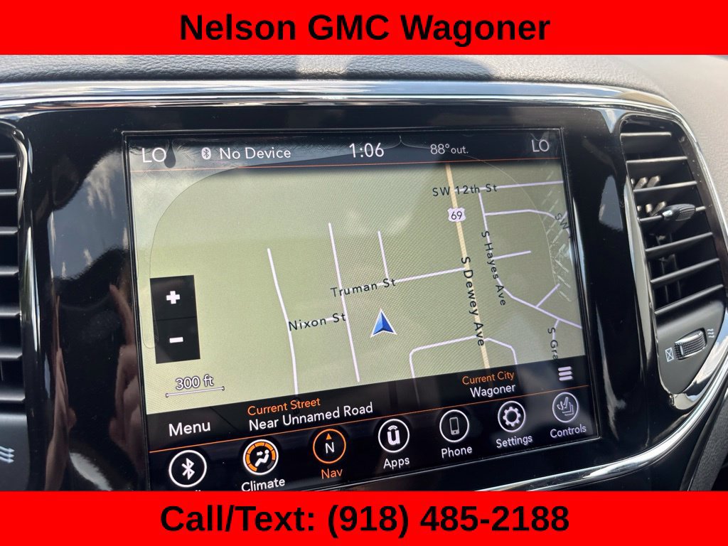 Used 2021 Jeep Grand Cherokee Limited AWD/4WD image 21