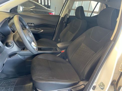 Used 2024 Nissan Kicks SV image 10