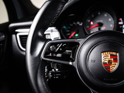 Certified 2016 Porsche Macan S AWD/4WD image 17