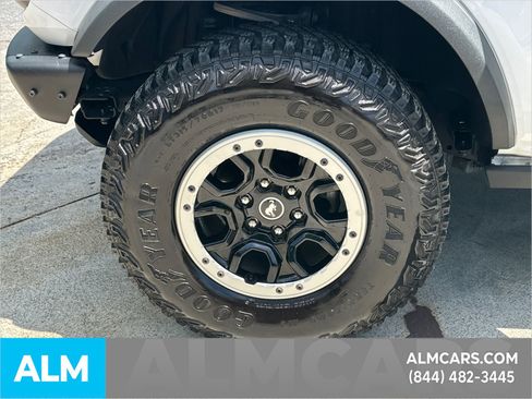 Used 2023 Ford Bronco Badlands AWD/4WD image 12