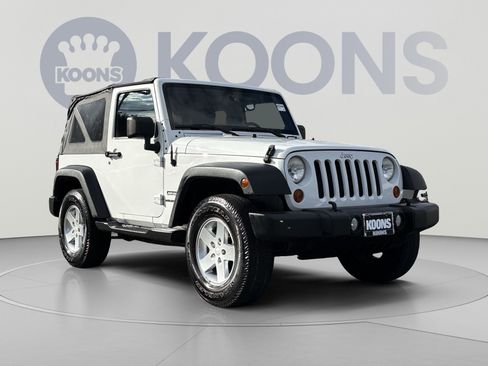 Used 2013 Jeep Wrangler Sport AWD/4WD image 10
