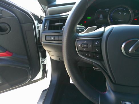 Used 2022 Lexus ES 300h F Sport w/ Accessory Package 2 image 20