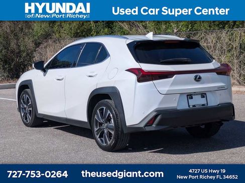 Used 2023 Lexus UX 250h FWD w/ Accessory Package (Z2) image 3