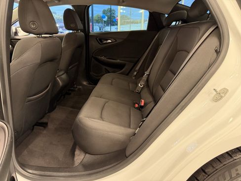 Used 2020 Chevrolet Malibu LS image 33
