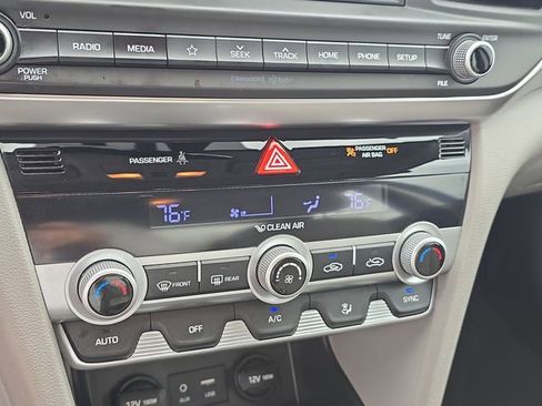Used 2019 Hyundai Elantra Value Edition image 24