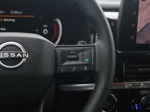 New 2026 Nissan Pathfinder Platinum AWD/4WD image 9
