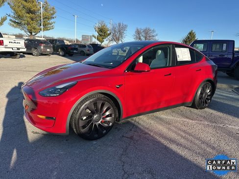 Used 2023 Tesla Model Y Performance image 13