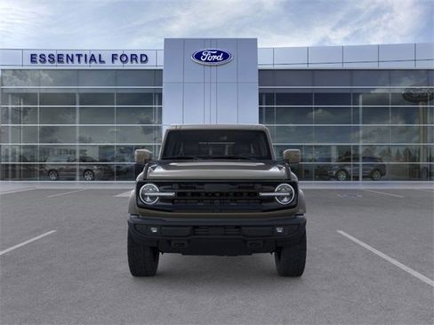 New 2025 Ford Bronco Outer Banks image 6