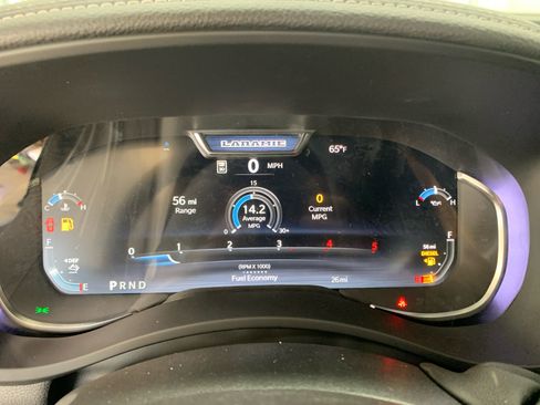 New 2026 RAM 2500 Laramie AWD/4WD image 14