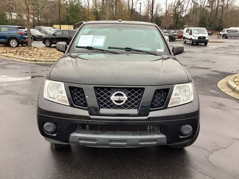 Used 2016 Nissan Frontier SV image 5