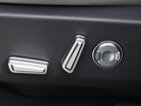 New 2026 Lincoln Nautilus Reserve w/ Jet Appearance Package AWD/4WD image 14