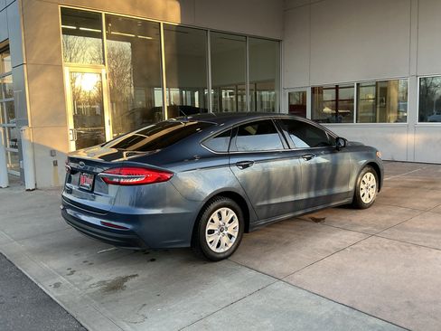 Used 2019 Ford Fusion S image 22