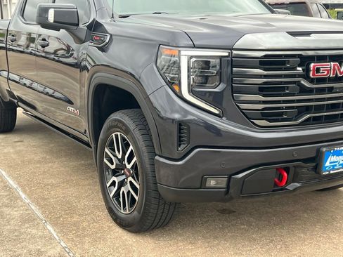 Used 2024 GMC Sierra 1500 AT4 w/ AT4 Preferred Package AWD/4WD image 5