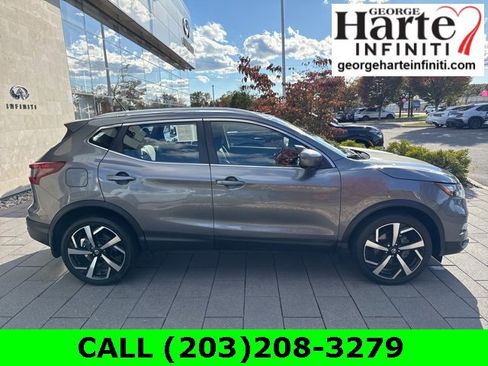 Used 2022 Nissan Rogue Sport SL image 8