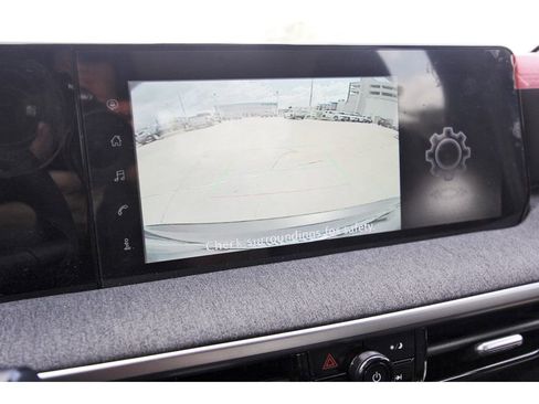 Used 2025 Nissan Kicks SV w/ Charging Package image 19