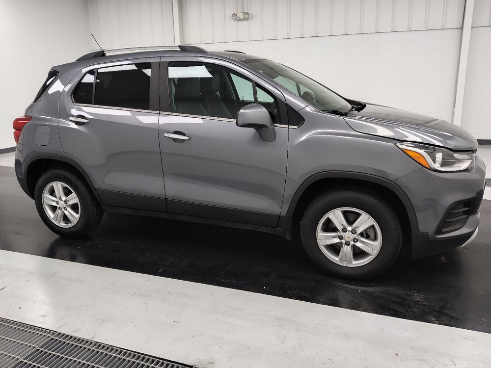 Used 2019 Chevrolet Trax LT w/ LT Convenience Package AWD/4WD image 11