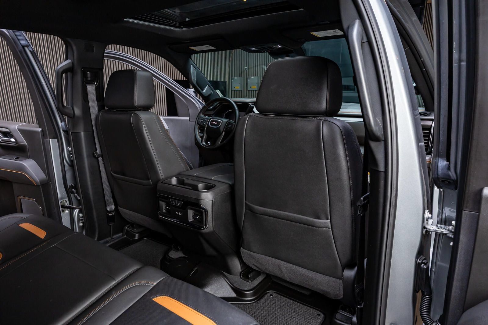 Used 2025 GMC Sierra 3500 AT4 w/ AT4 Premium Plus Package AWD/4WD image 41