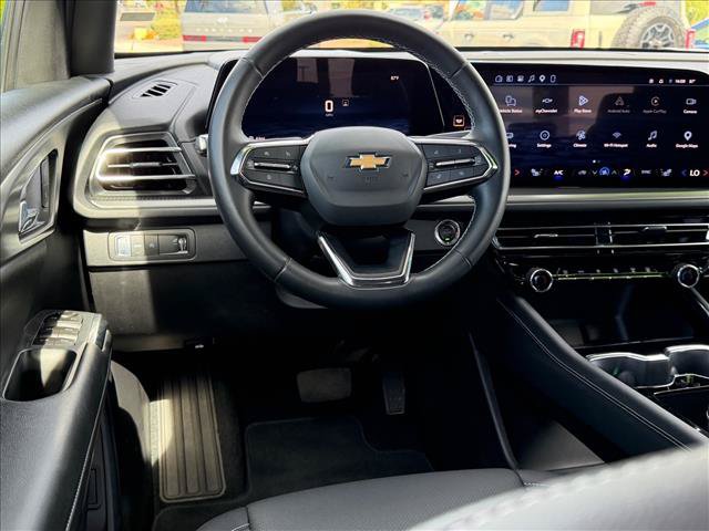 Certified 2026 Chevrolet Traverse LT FWD image 9