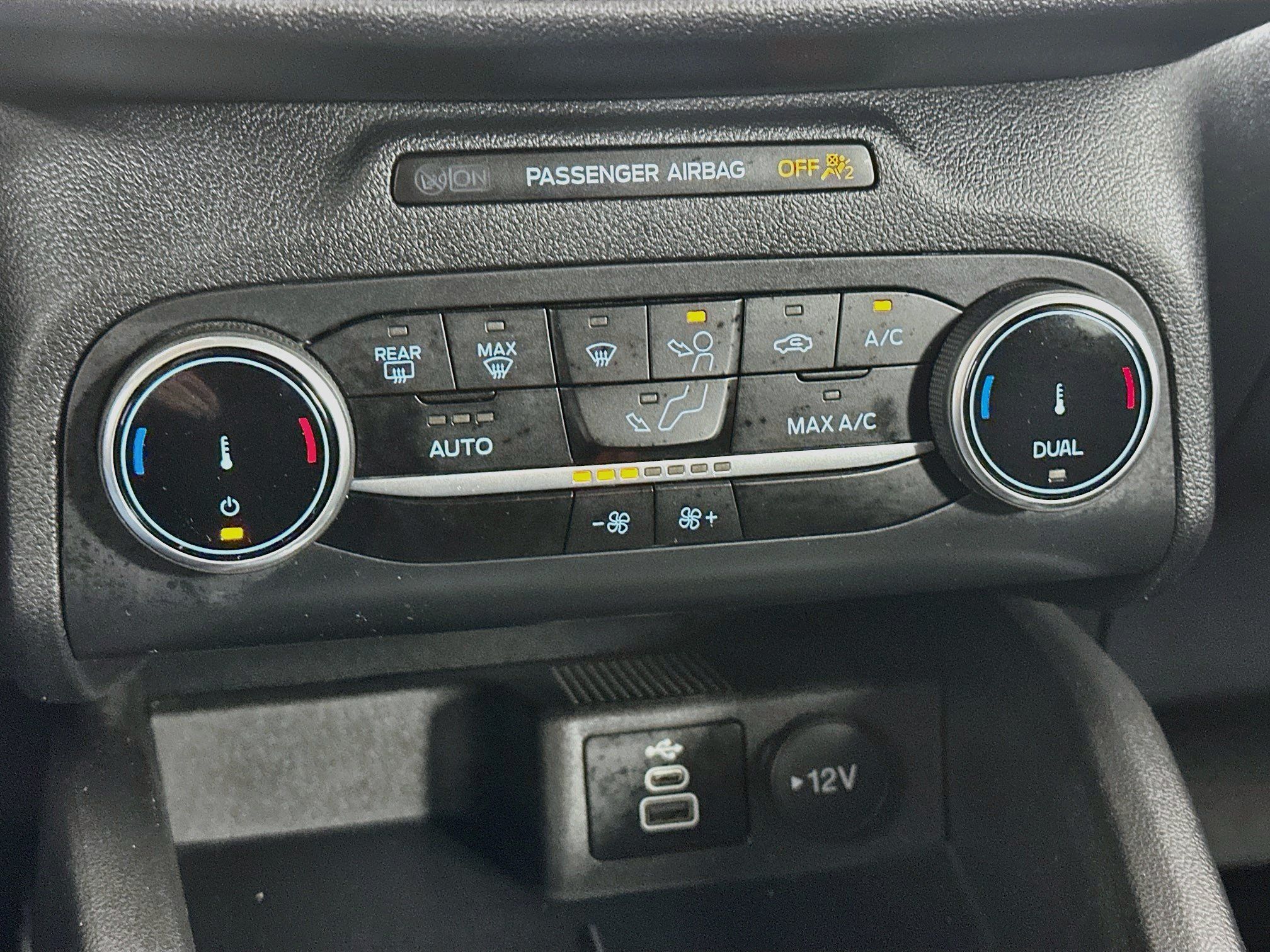 Used 2025 Ford Escape Active AWD/4WD image 23