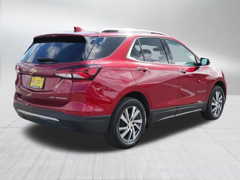 Used 2023 Chevrolet Equinox Premier AWD/4WD image 7
