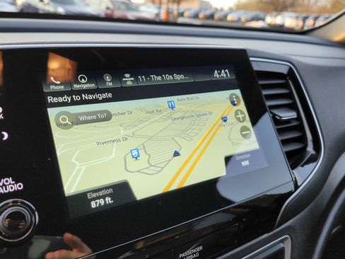 Used 2022 Honda Pilot TrailSport image 4