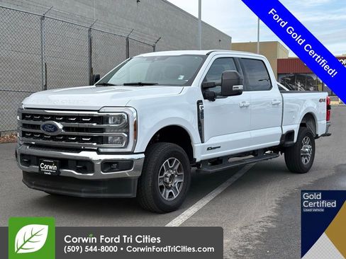 Used 2025 Ford F350 Lariat w/ Camper Package image 5