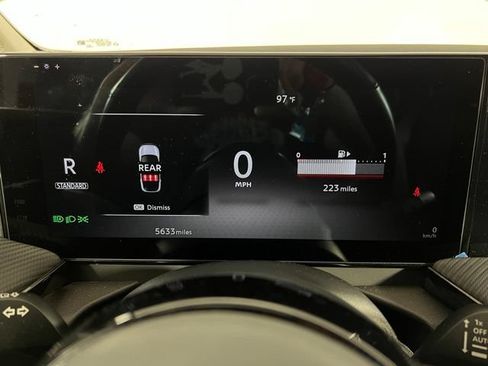 Used 2025 Nissan Kicks SR w/ SR Premium Package AWD/4WD image 10