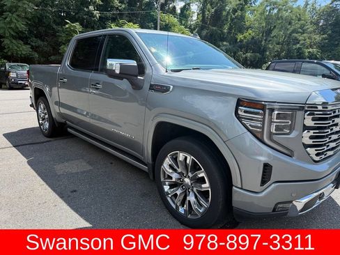 Used 2023 GMC Sierra 1500 Denali w/ Denali Reserve Package AWD/4WD image 3